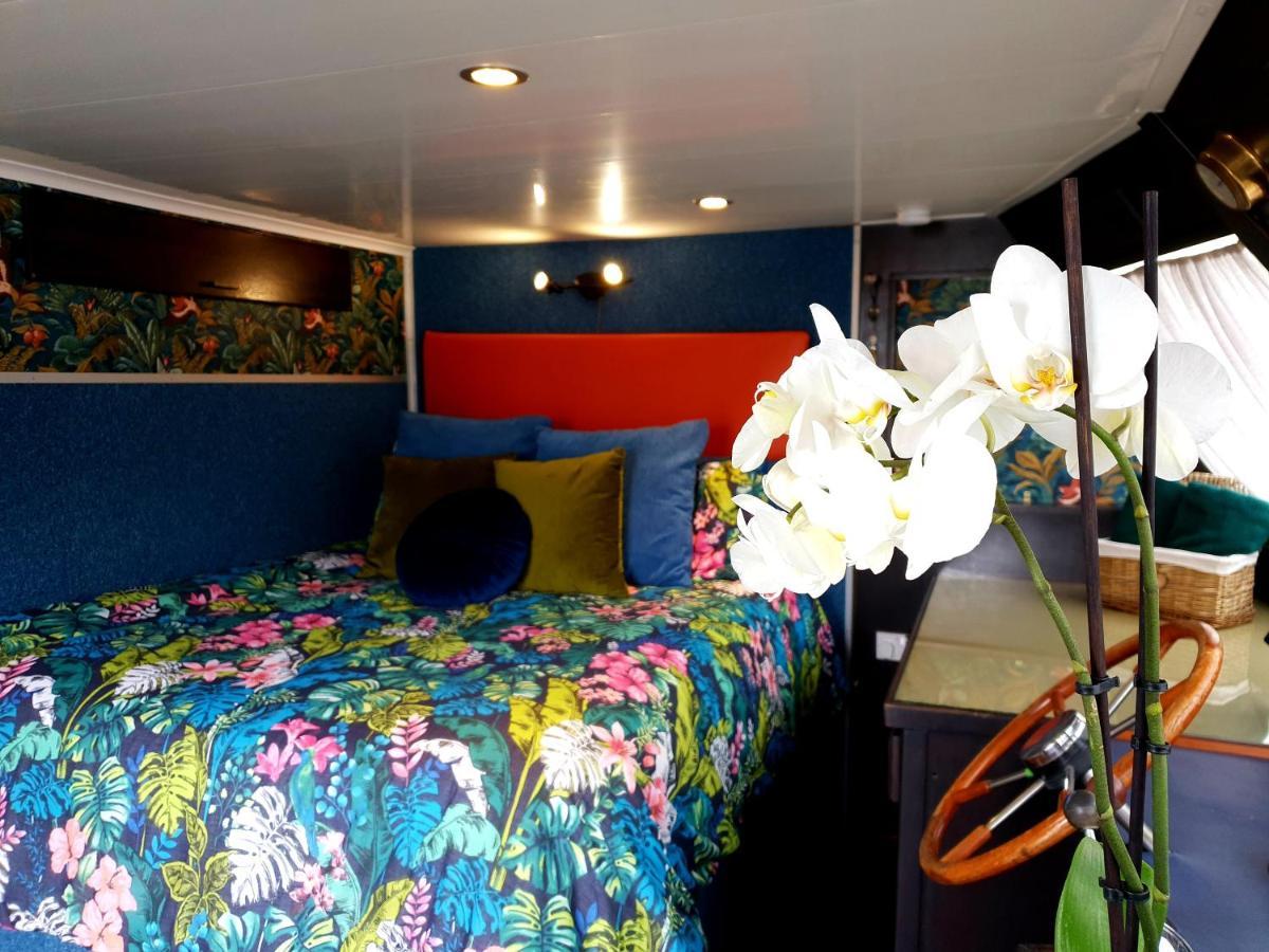 Jasmine Coral Jay Boutique Boatel Ocean Village Gibraltar Exteriör bild
