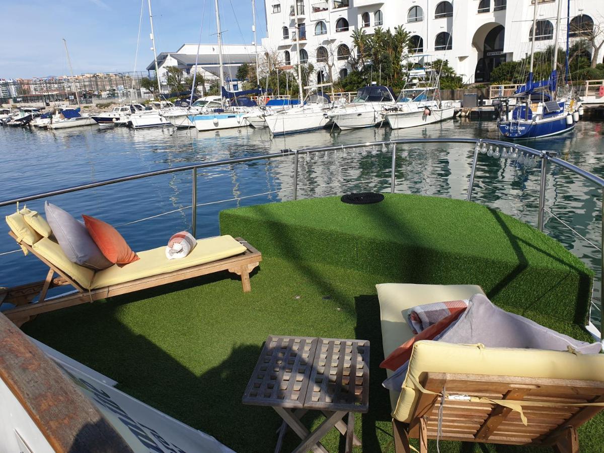 Jasmine Coral Jay Boutique Boatel Ocean Village Gibraltar Exteriör bild
